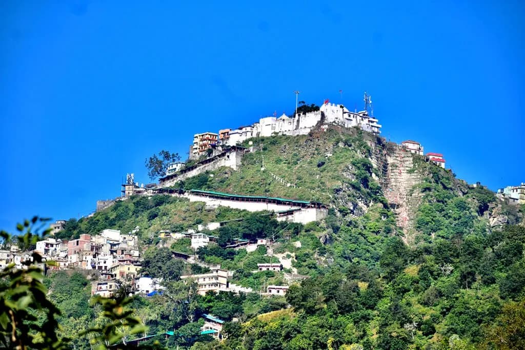 Naina Devi — Bilaspur darshan taxi